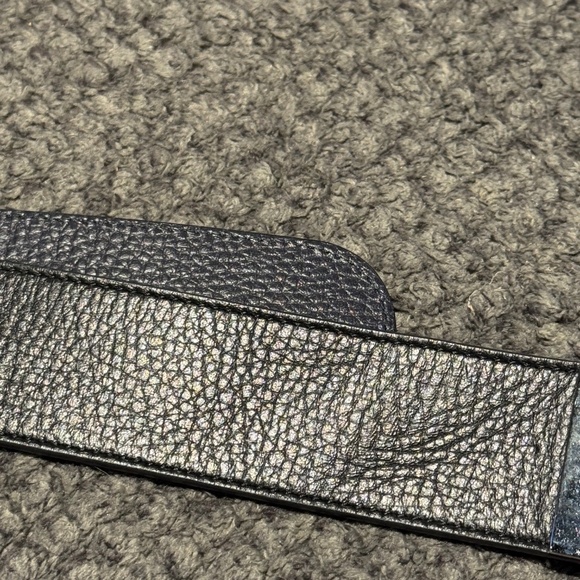 Reversable Gucci Gold Belt - Picture 6 of 6